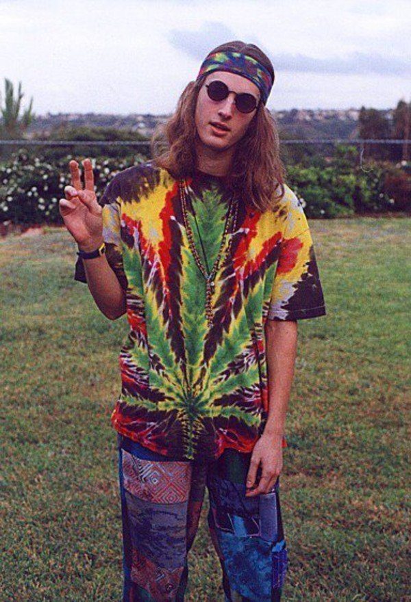 hippie-tie-dye-tshirt