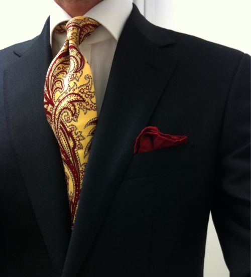 cravate-paisley-contraste