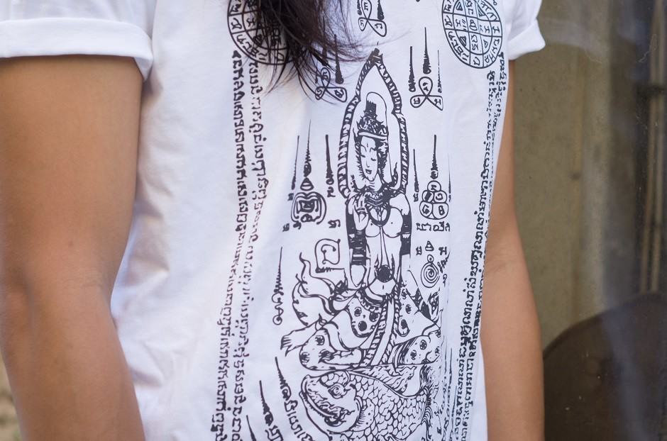 t-shirt graphique sakyant-oty-details