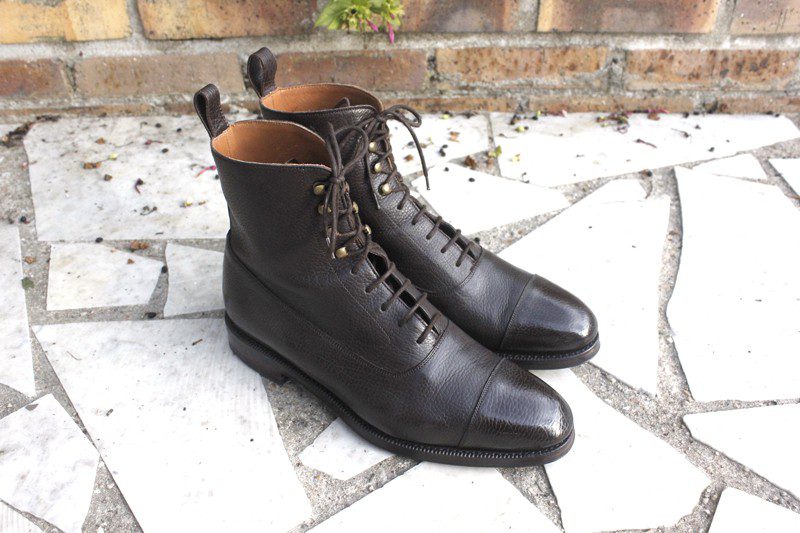Balmoral boots marron en lama Semelle cuir et gomme Forme : Hiro Gamme Classique Prix : 220€