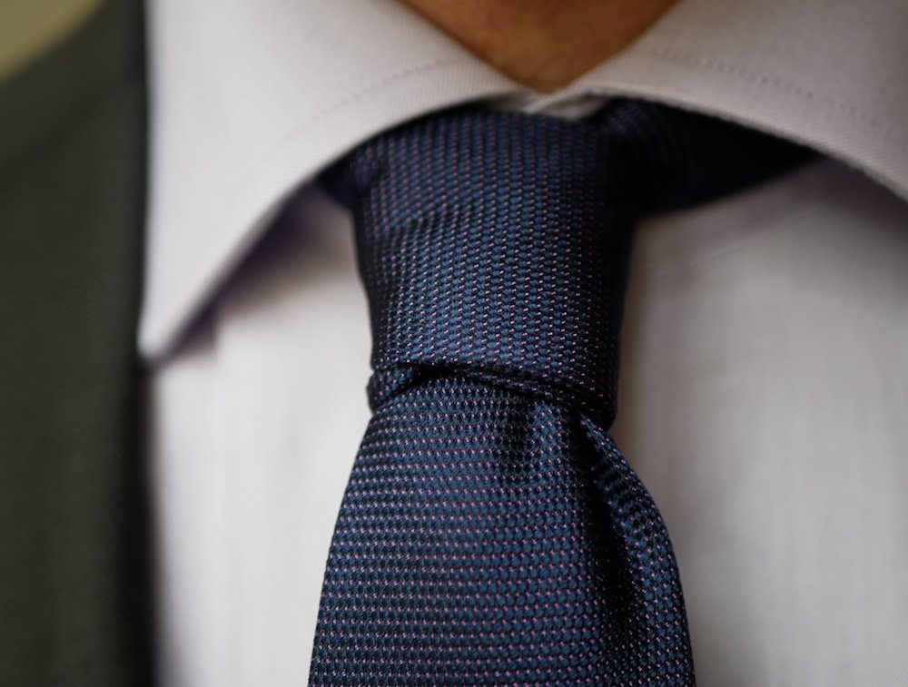 article-cravate-bordeaux