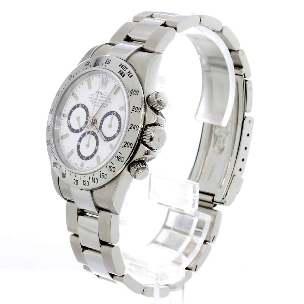 Rolex Daytona moderne (réf. 16520) cadran blanc, présentée sur un poignet factice pour illustrer le porté