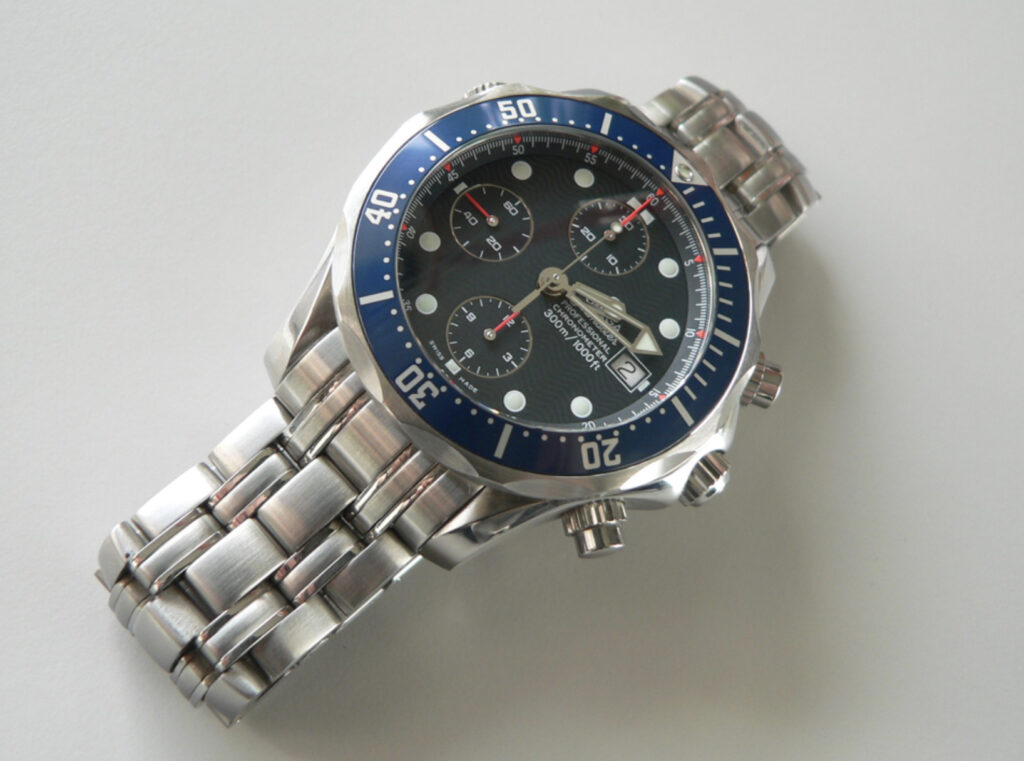 Omega Seamaster Diver 300M, montre de James Bond des années 90